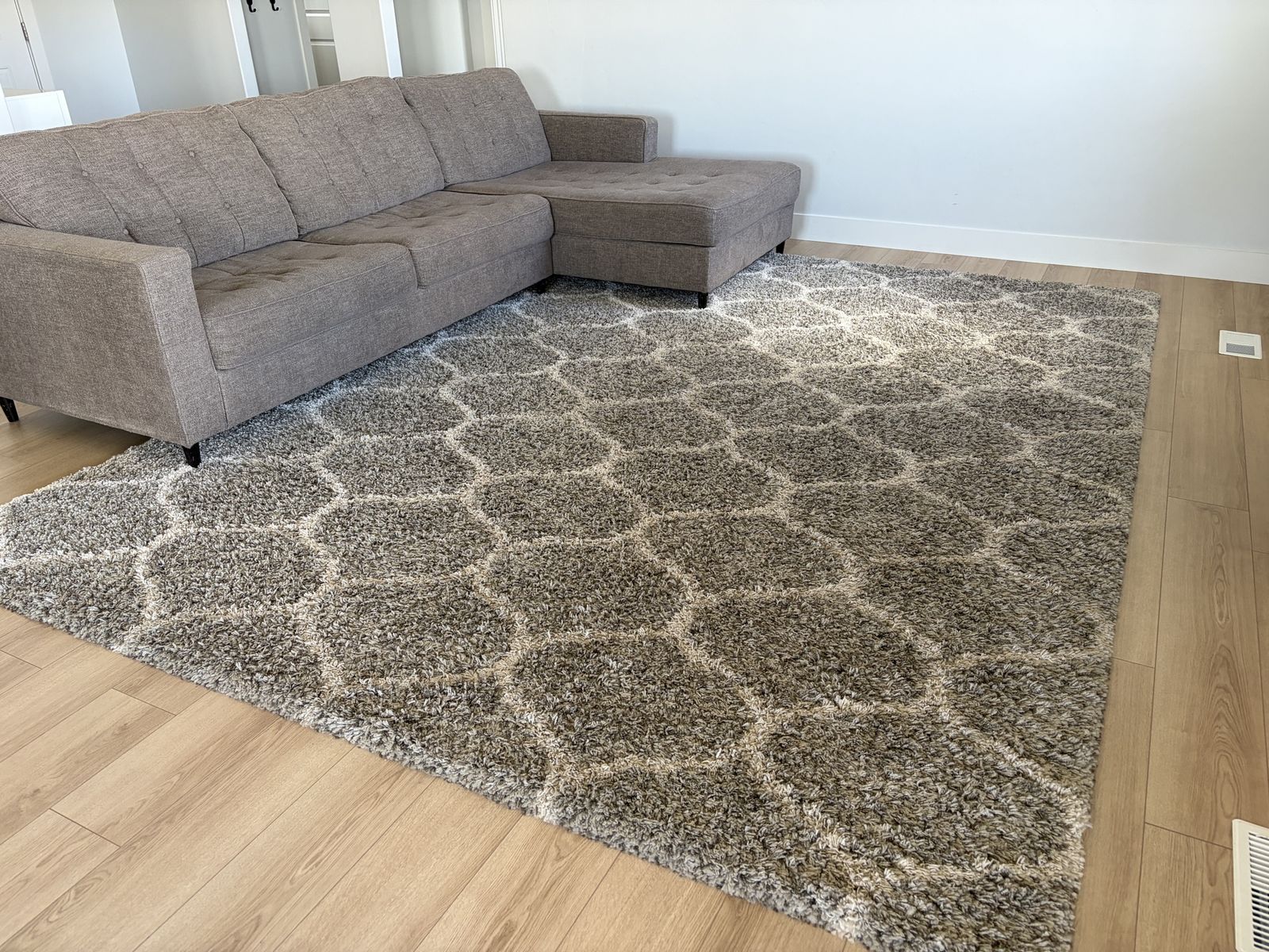 Large Area Rug - Gray/Ivory Geometric Shag Carpet for Living Room or Bedroom
