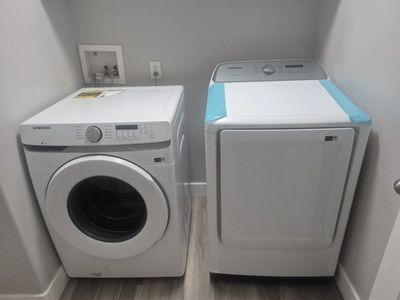 New Samsung Washer / Dryer