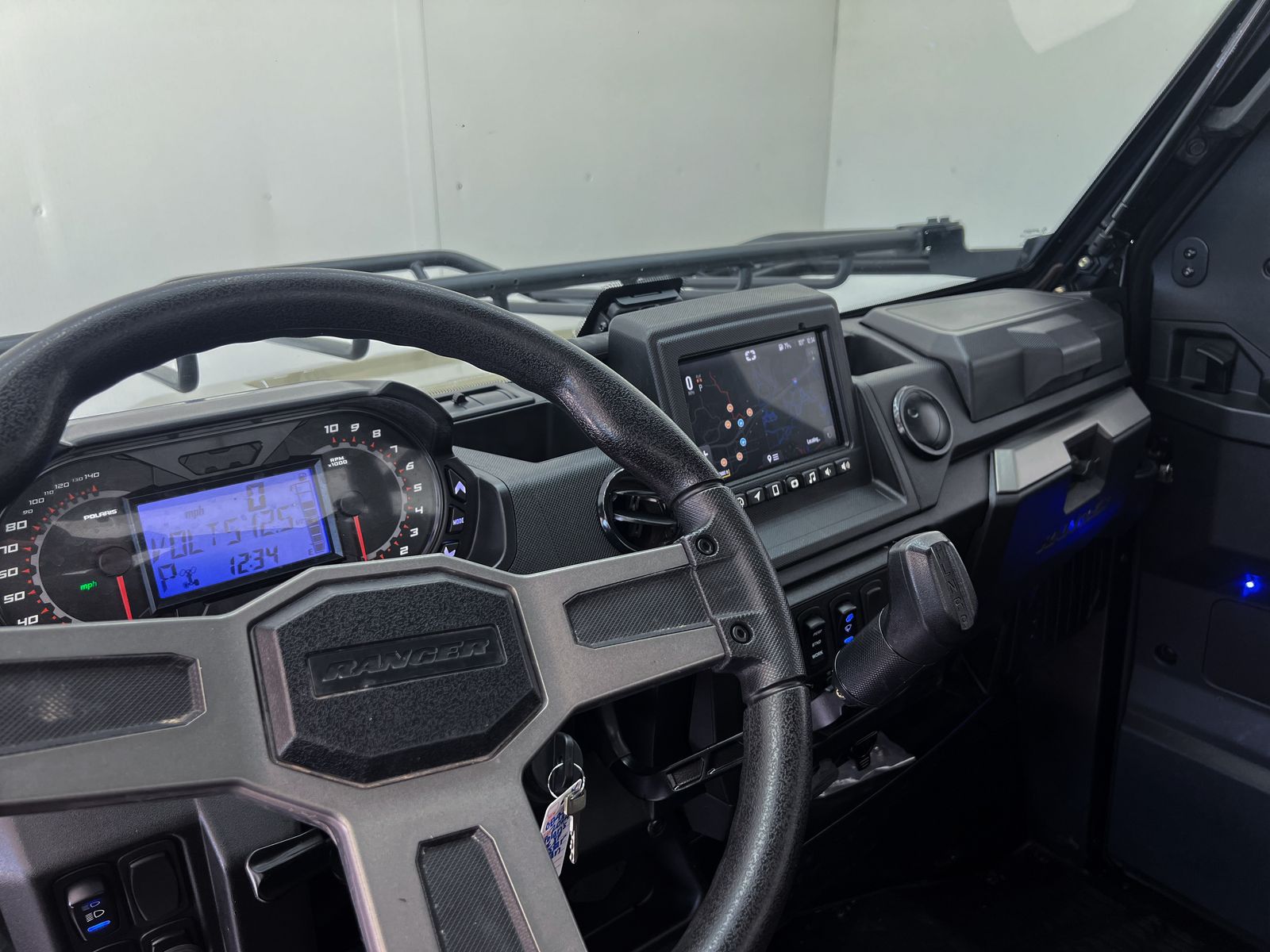 Main image 12