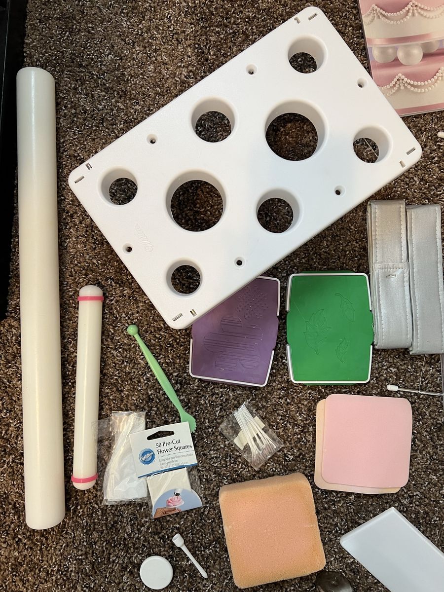 Cookie and Cake Decorating Tools