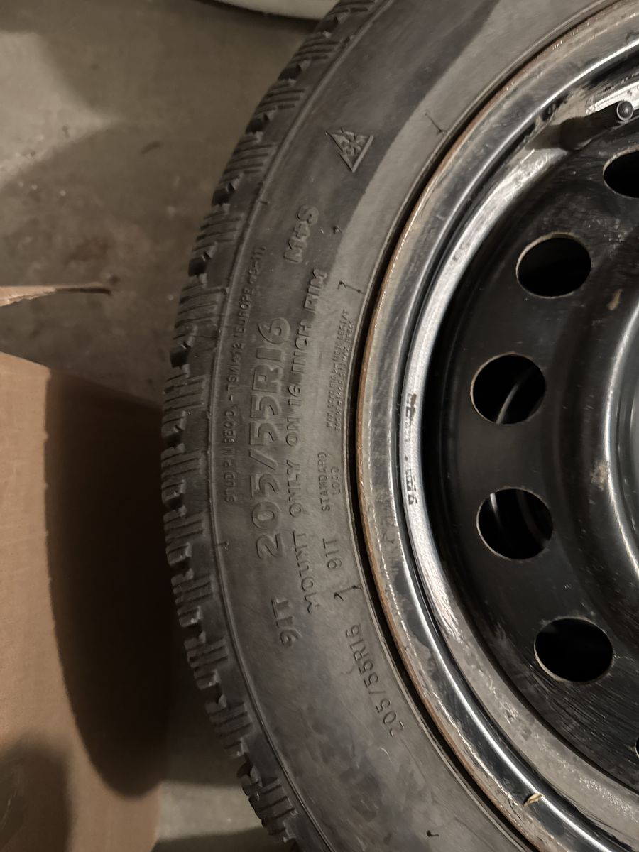 Cooper WeatherMaster - 205/55R16 - studded tires