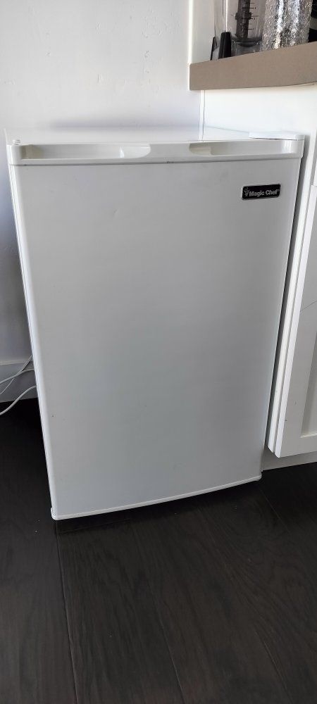 Magic Chef mini freezer