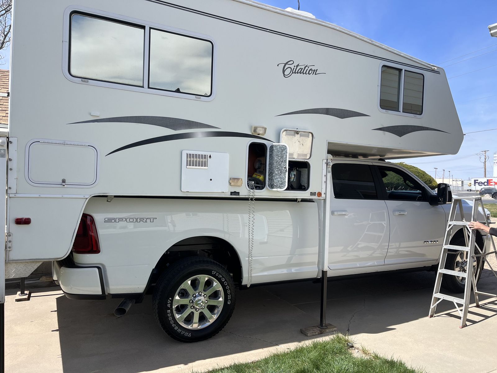2001 General Coach Camper Citation Supreme 9'6"