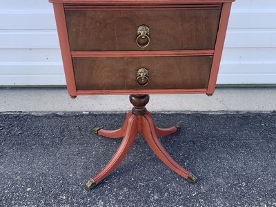 Vintage Duncan Phyfe-style mahogany nightstand or side table Lion Pulls
