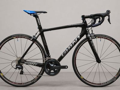 Giant TCR Advanced SL Carbon Road Bike – Full Ultegra 11-Speed – Ksyrium Elite - Size Medium (54 cm)