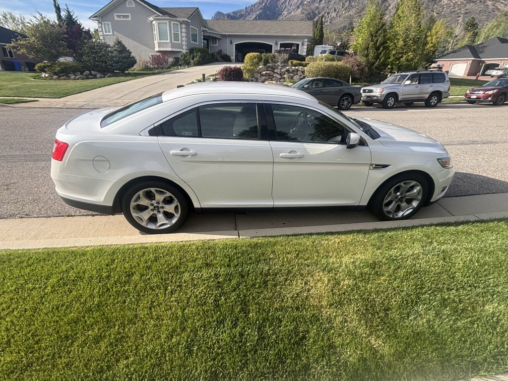 2010 FORD TAURUS