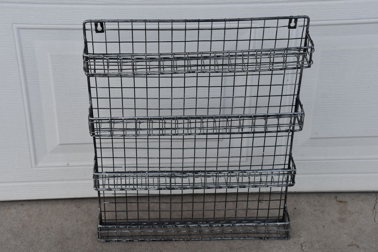 HANGING METAL RACK / SHELF ~ 4 COMPARTMENTS ~ 21" x 17" x 3" ~ STURDY ~ QUALITY!
