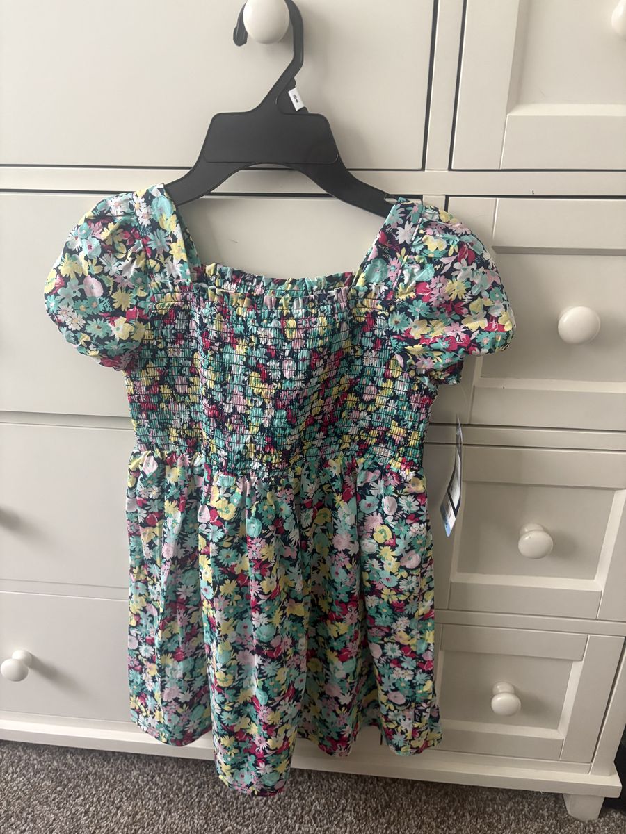 Cute Gap dress new with tags size 6/6x