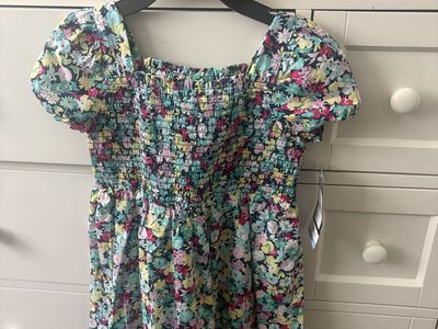 Cute Gap dress new with tags size 6/6x