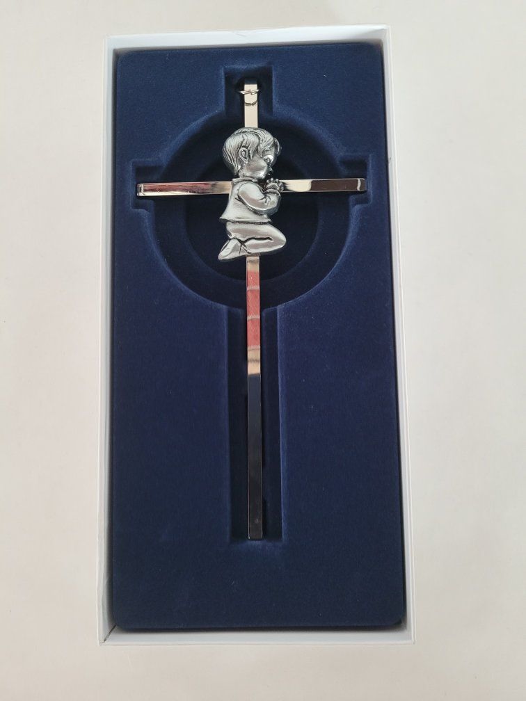 Praying Boy Cross Wall Hanging Decor New in Box - Religious Home Decor
