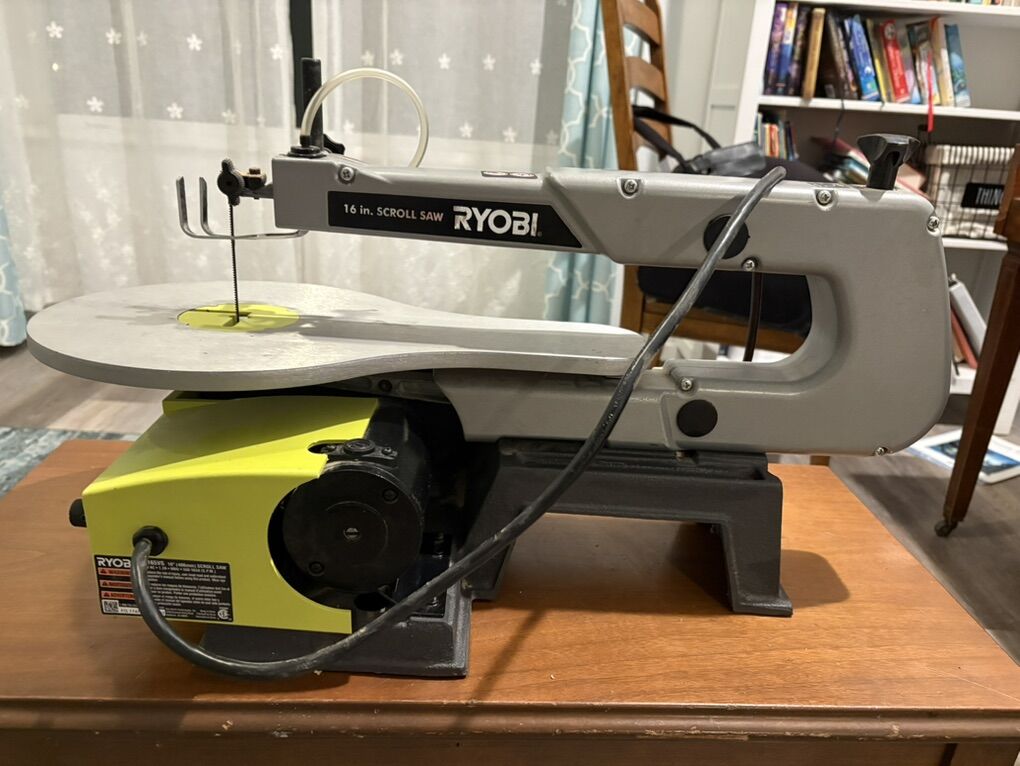 Lightly Used Scroll Saw