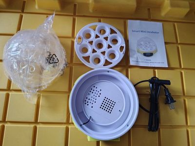 smart mini incubator 7 eggs