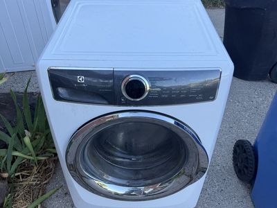 Electrolux Front Load Washer and Electric Dryer White