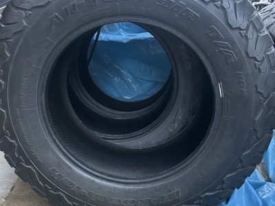 BFGoodrich All-Terrain T/A KO2 Tires LT285/65r18