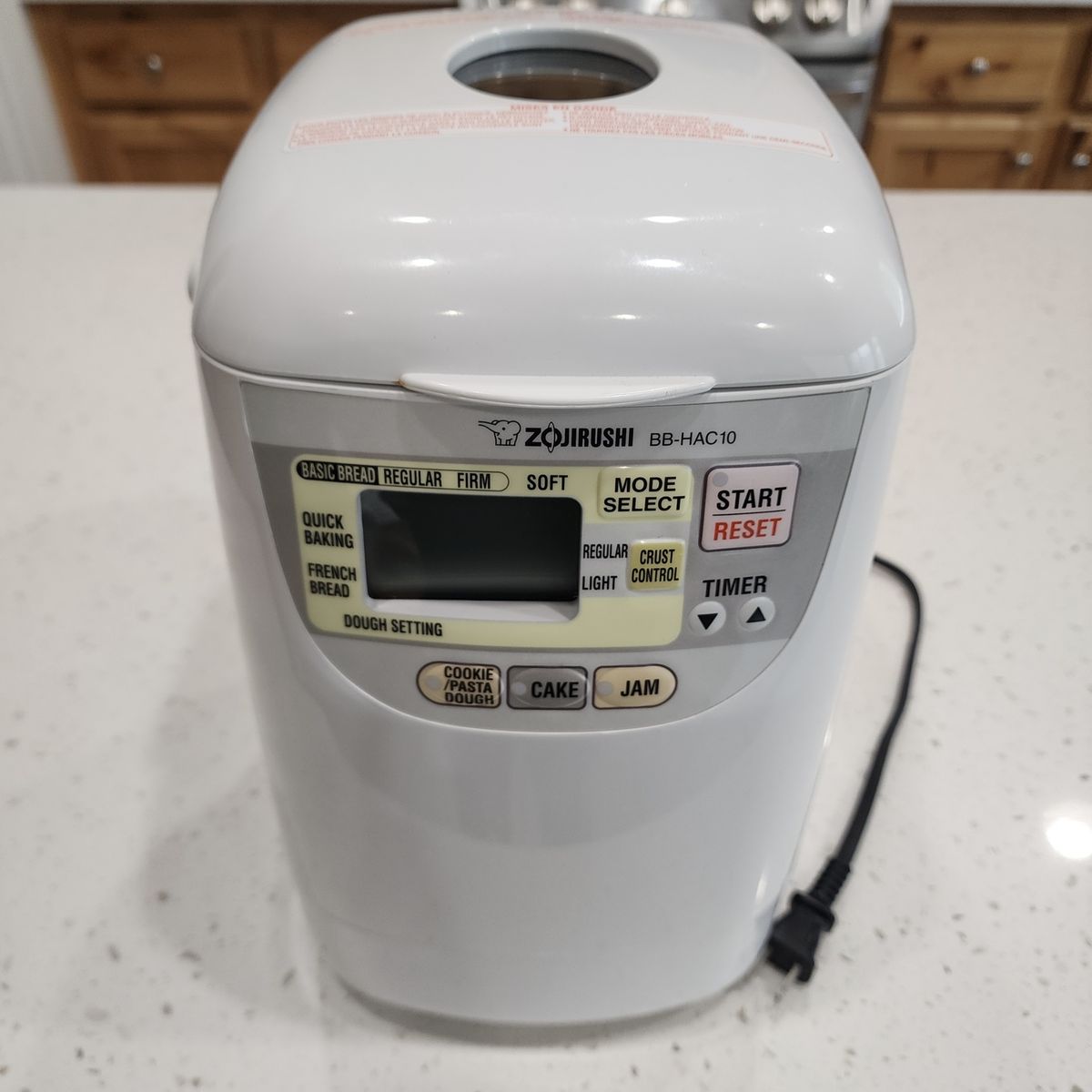 ZOJIRUSHI BB-HAC10 AUTOMATIC BREAD MAKER MACHINE 1 LB BREAD LOAF CLEAN & WORKS GREAT! GENTLY USED