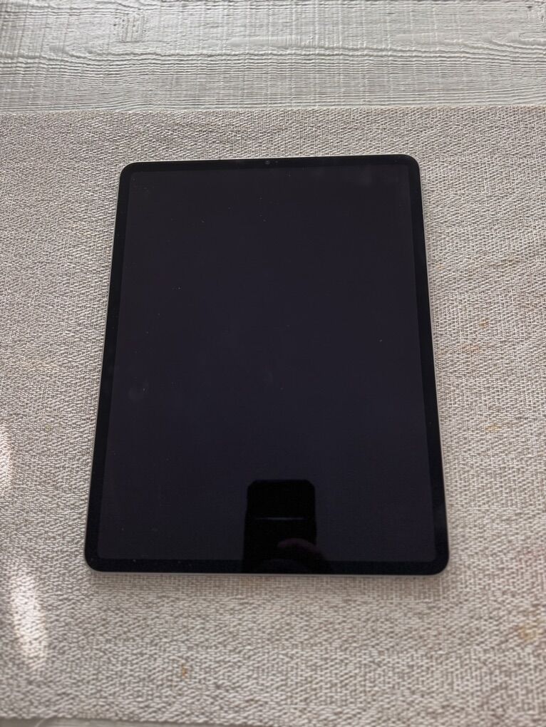 iPad Pro 6th Gen – 1TB, M2 Chip