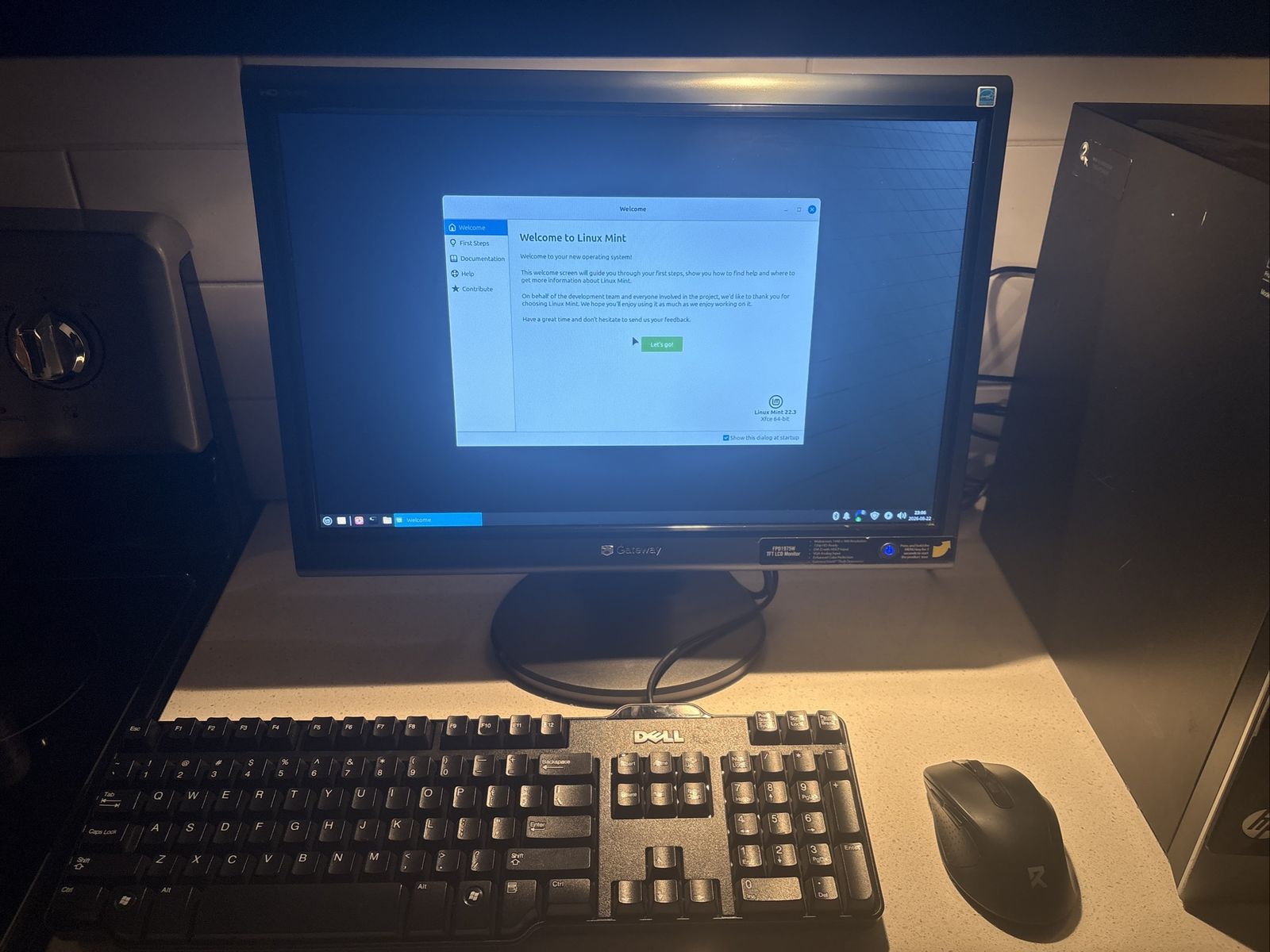 HP Pavilion Desktop Bundle 16GB RAM Monitor Keyboard Mouse Linux Mint Ready
