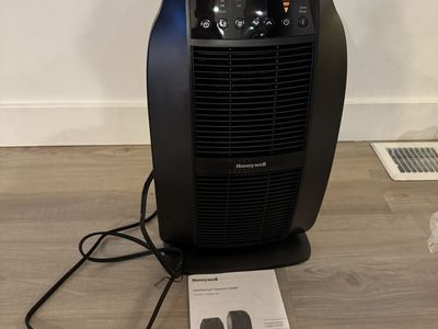 Honeywell Genius HeatGenius Ceramic Heater with Multi-Directional Heating