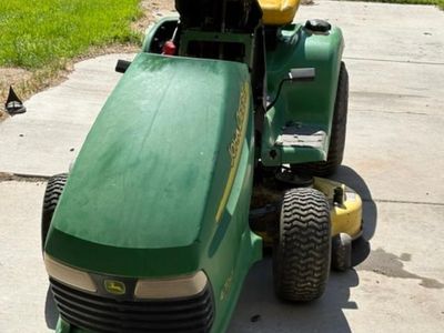 John Deere LT 150 automatic PARTS tractor (NO ENGINE)