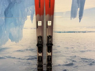 Used Atomic Maverick 83 R 165cm Skis w/Atomic M10 Bindings