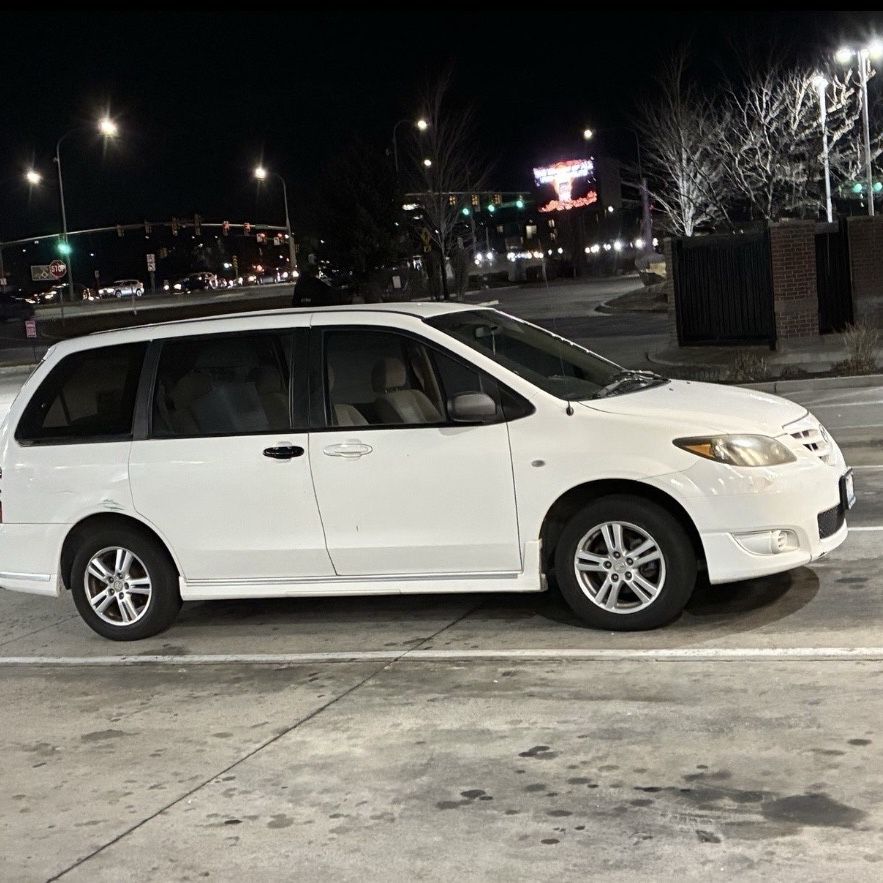 2004 MAZDA MPV LX