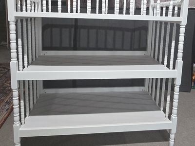 White Wooden Changing Table / Storage Shelf – Great Condition