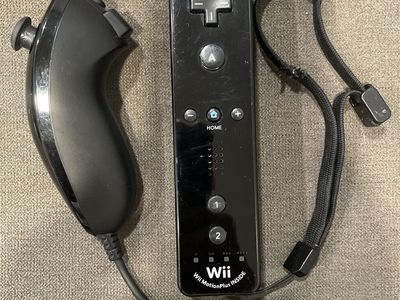 Nintendo Wii MotionPlus Remote and Nunchuk Controller Black