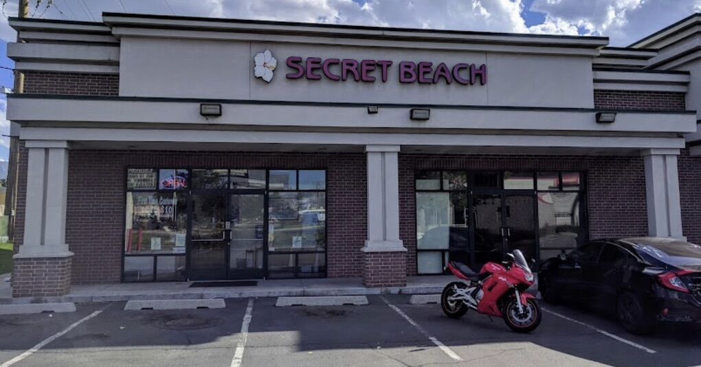 ESTABLISHED TANNING SALON FOR SALE