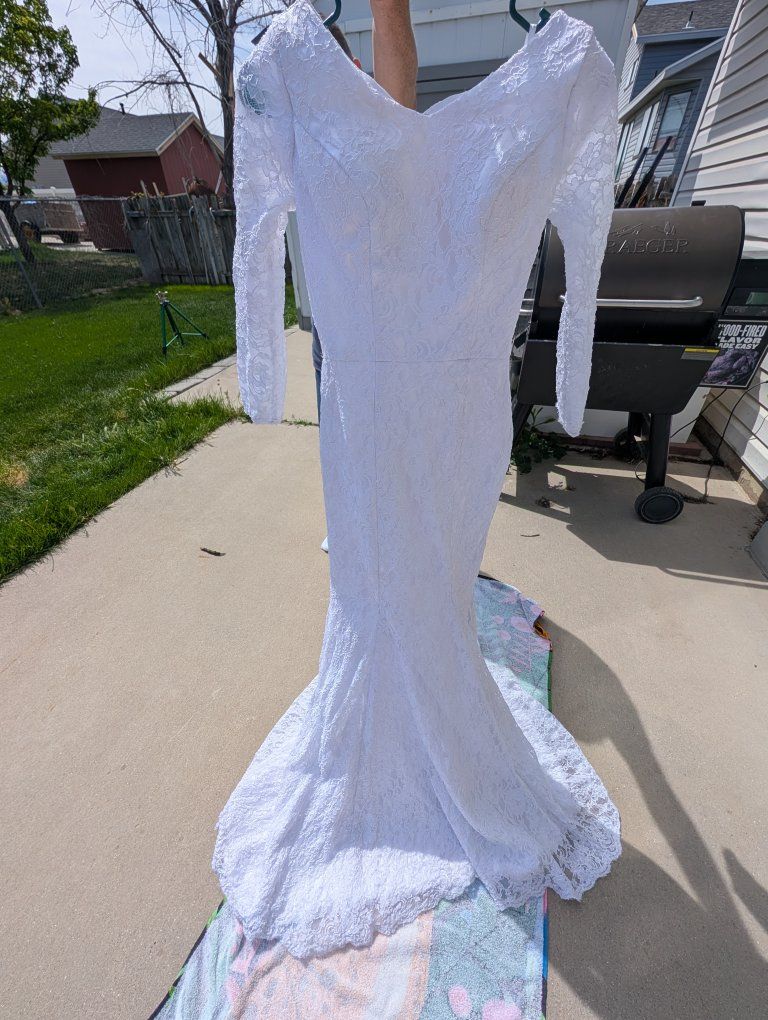 wedding dress