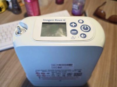 Portable oxygen machine