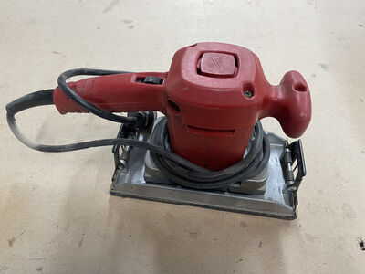 Milwaukee Orbital Sheet Sander