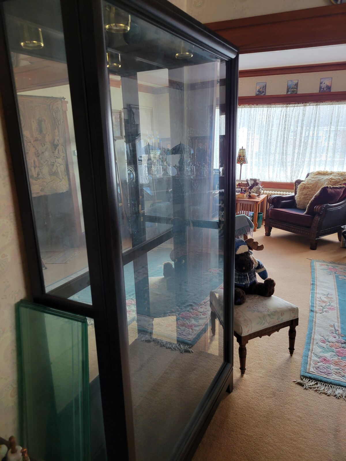 Mahogany curio/display