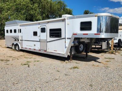 2005 Exiss 4 Horse Living Quarters