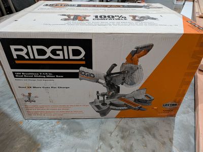 NEW! Ridgid 18V Brushless 7 1/4 Dual Bevel Sliding Miter Saw & starter Kit