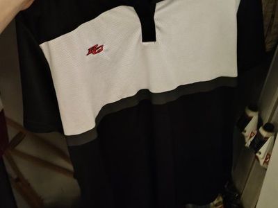 CLOSET CLEAN OUT (ONLY SHIRTS)