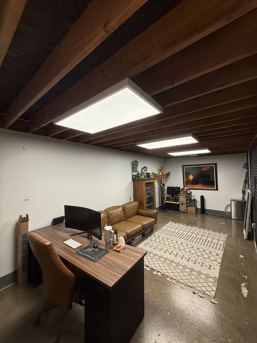 Main image 9