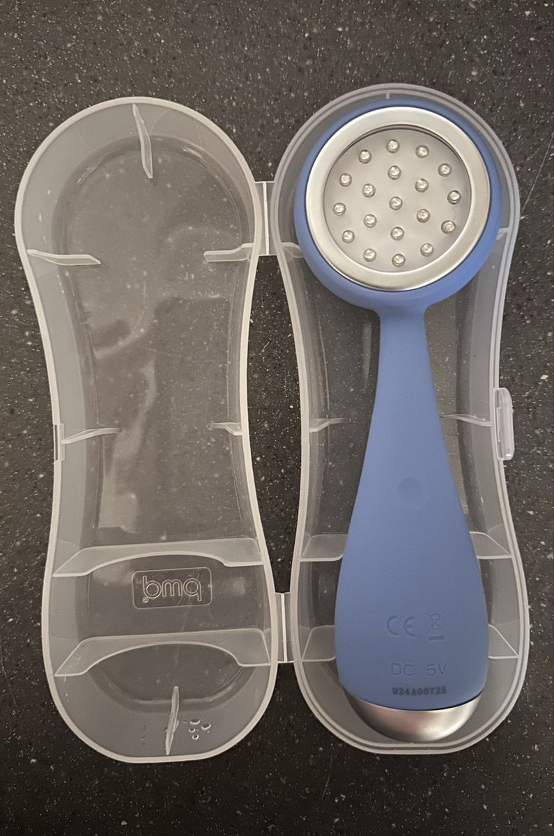 PMD blue light therapy