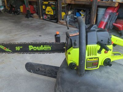 Poulan 2150 Super Clean 16" Gas Chainsaw - Used