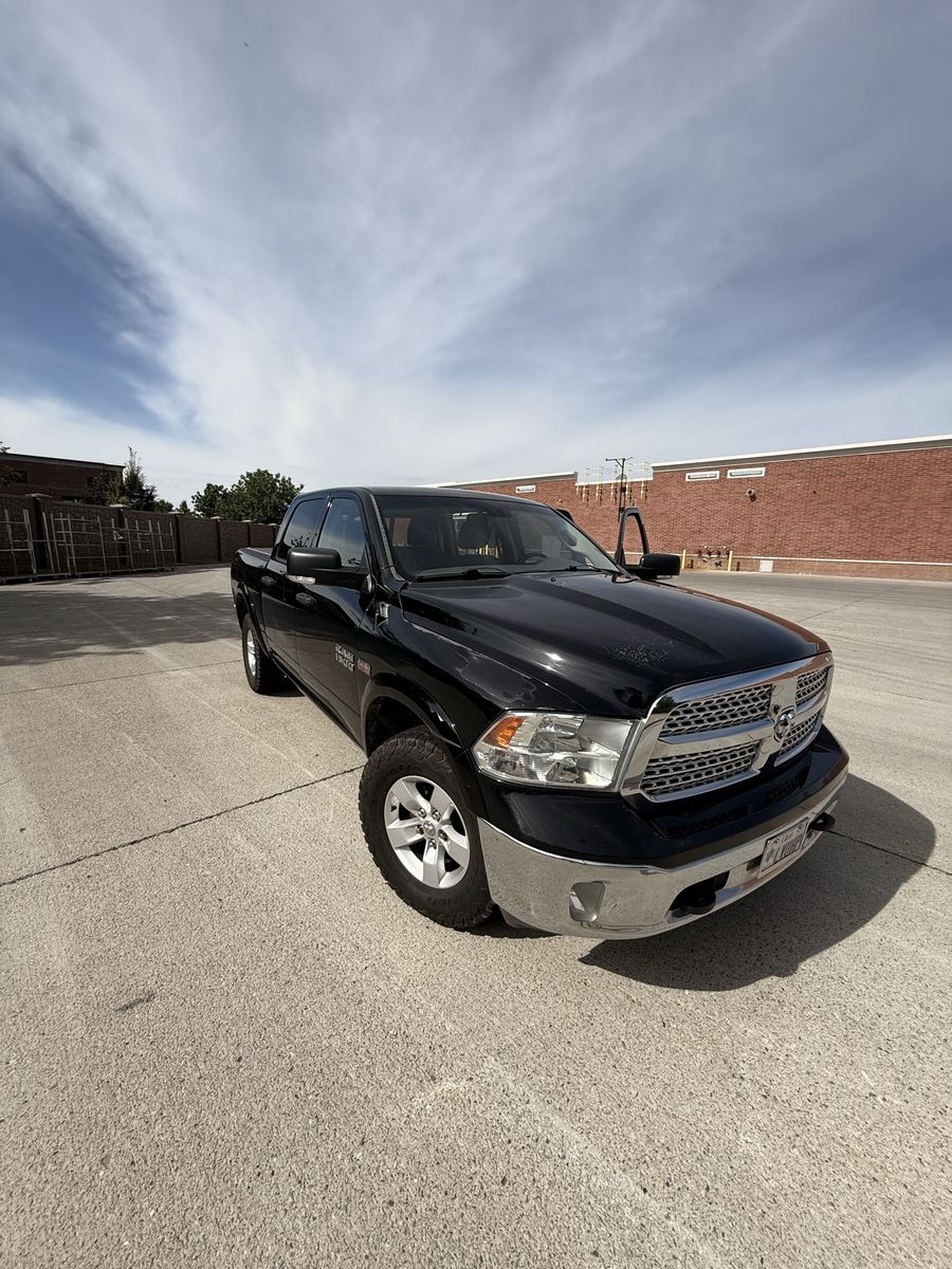 2014 Ram 1500 SLT