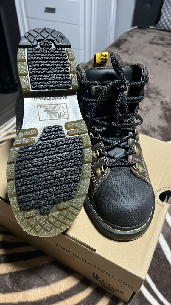 Brand New Dr Martens Mens Boots Size 8