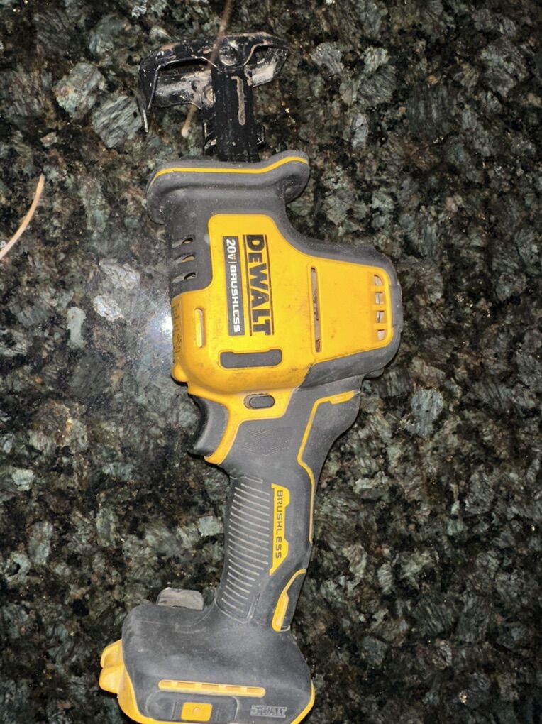 Dewalt Hacksaw