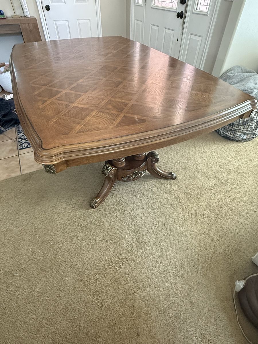 Traditional Double Pedestal Extendable Dining Table
