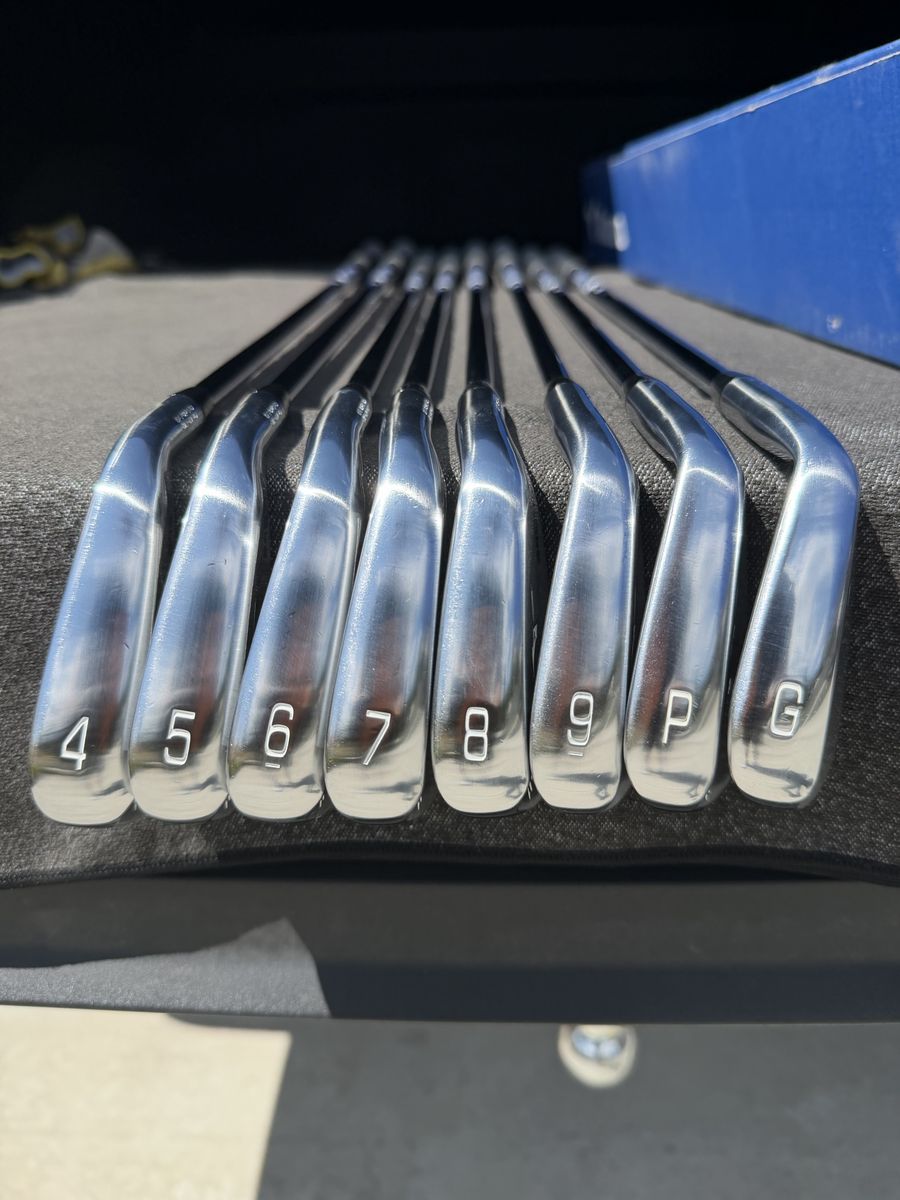 Mizuno Pro 245 Golf Iron Set 4-G with Project X LZ 6.0 Stiff Steel Shafts RH 