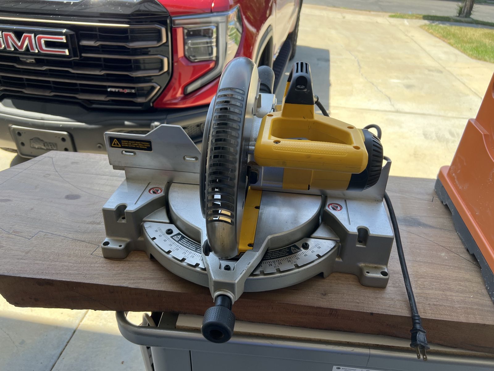 DeWalt DW703 10-inch Compound Miter Saw - 5000 RPM, 15A Corded Electric