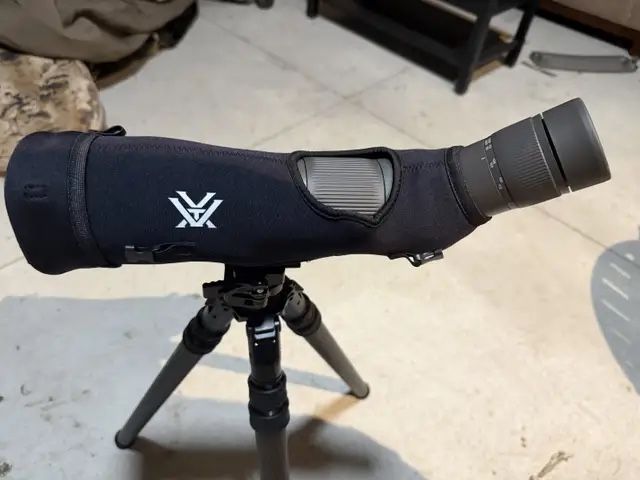 Vortex Razor 65mm Spotting Scope with Cover and Ollin Adapter 