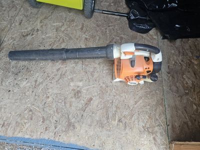 Stihl BG 86 Gas Handheld Leaf Blower