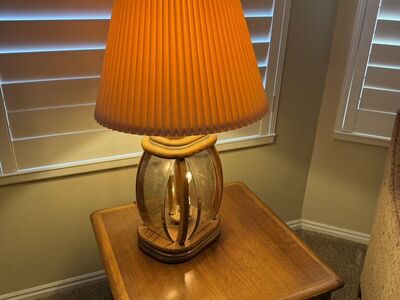 Vintage MCM Oak And Curved Etched GlassTable Lamp