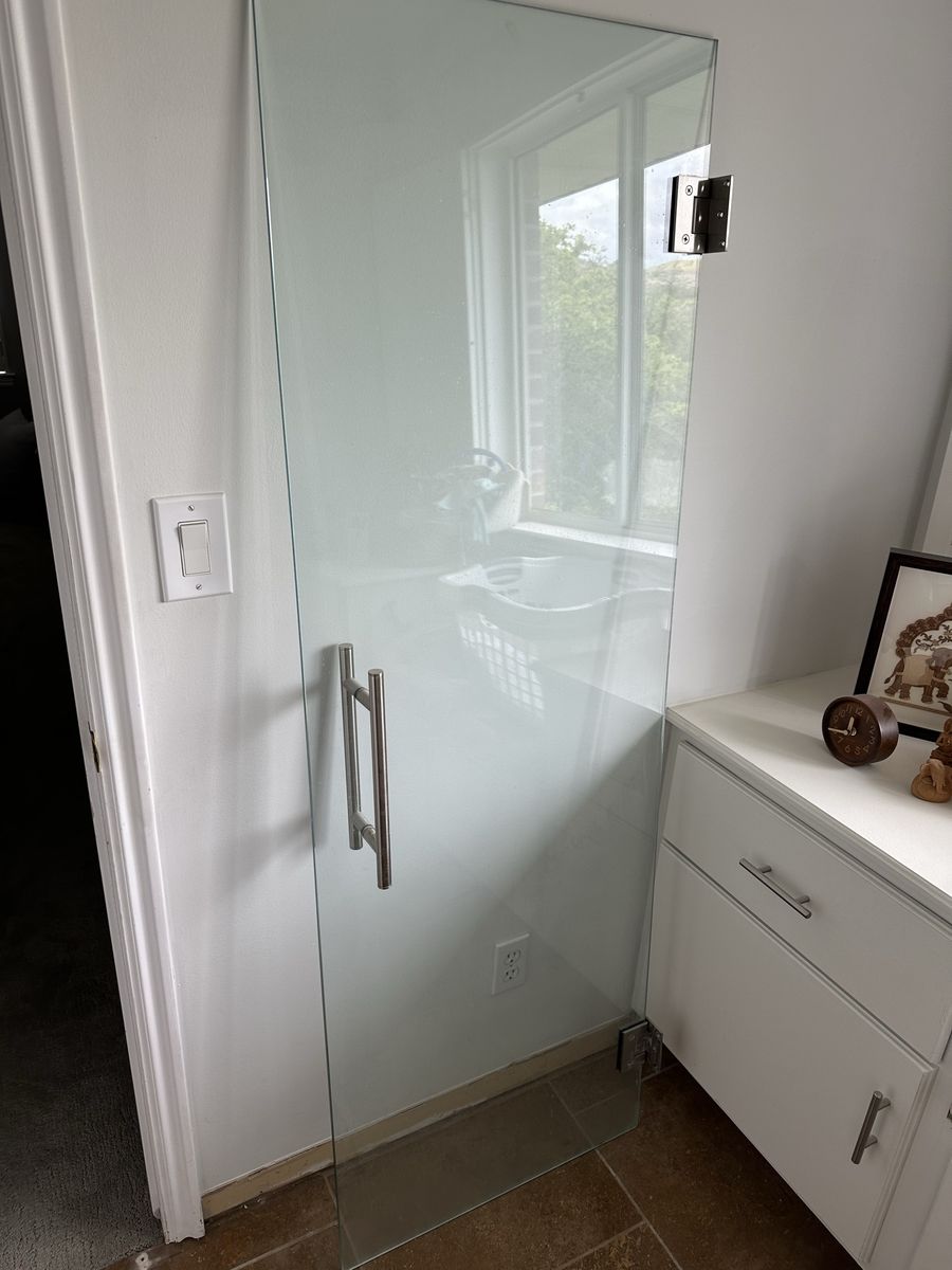 Glass Shower Door (FREE)