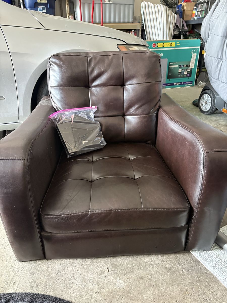 Brown Tufted Leather Accent Armchair - Square Design