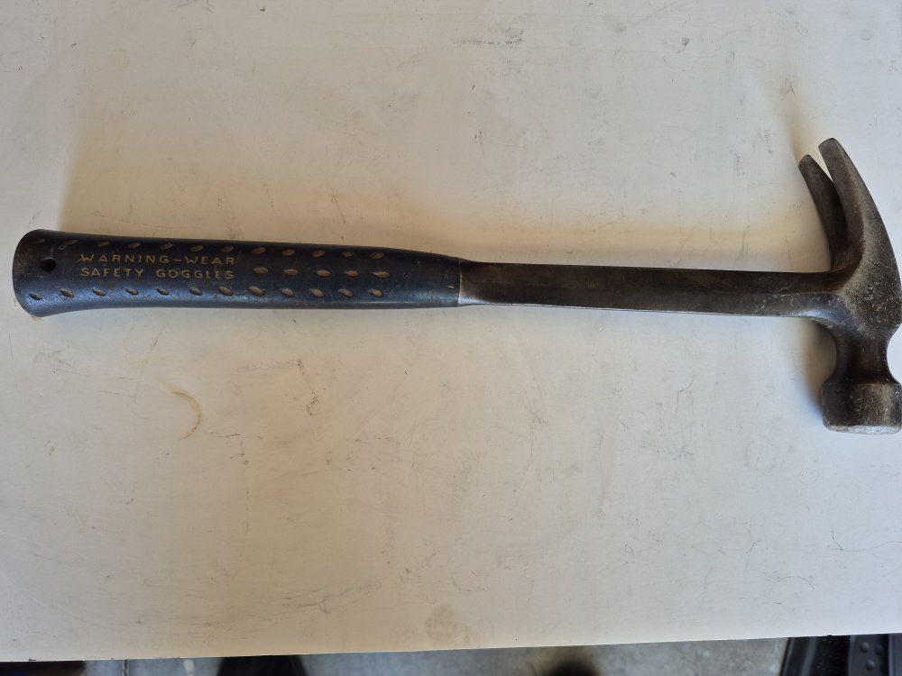Estwing Curved Claw Hammer with Vinyl Grip - Used